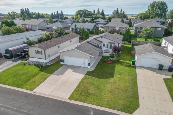 4 Young Avenue, Brandon, MB R7A2L1 Photo 2