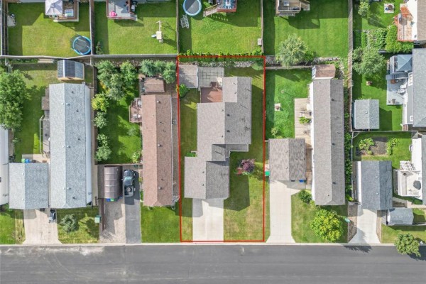 4 Young Avenue, Brandon, MB R7A2L1 Photo 5