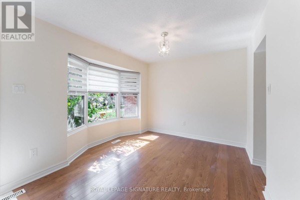 Kitchen - 40 - 2825 Gananoque Drive, Mississauga, ON L5N1V6 Photo 2