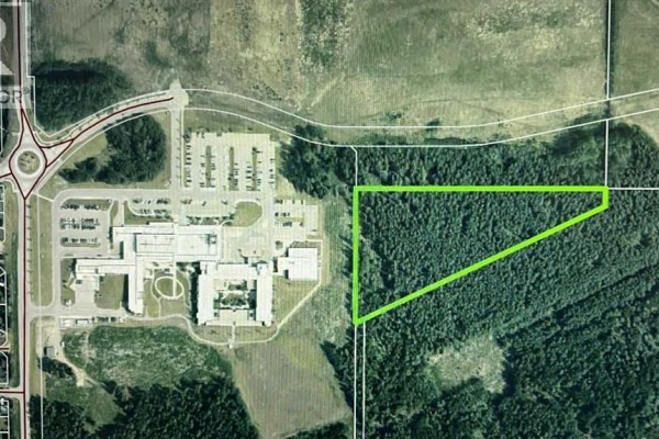 40 6th Avenue, Edson, AB T7E0C5 Photo 2