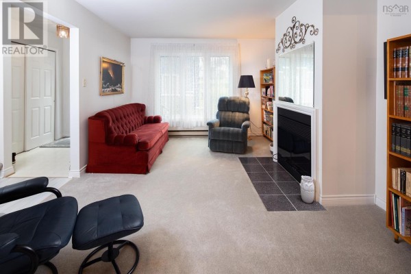 Dining nook - 40 Attenborough Court, Clayton Park, NS B3M4C9 Photo 4