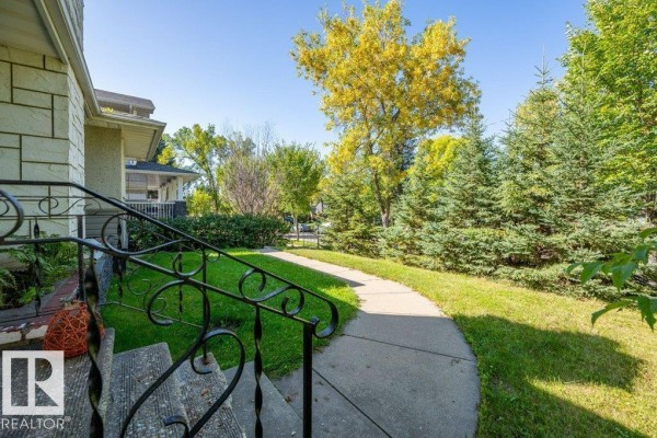 Kitchen - 40 Birch Dr, St  Albert, AB T8N0E3 Photo 3