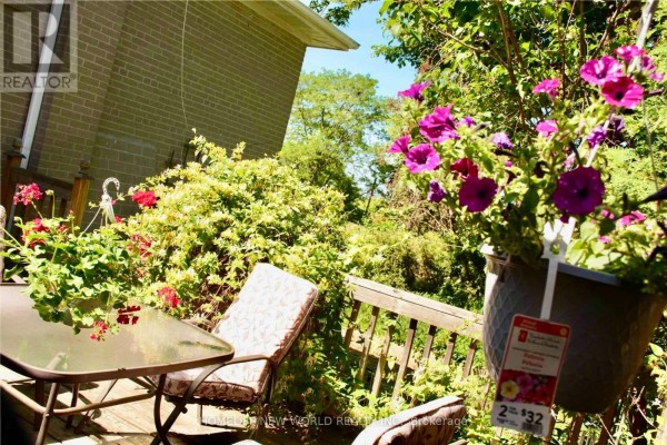 40 Brahms Avenue, Toronto, ON, photo 2