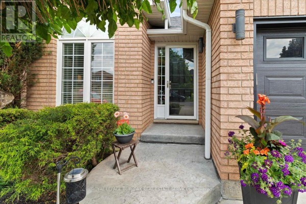40 Bridgette Drive, Hamilton, ON, photo 2