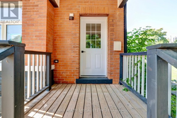 40 Century Street, Hamilton, ON, photo 2