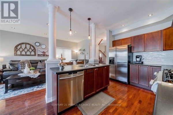 Bedroom 2 - 40 Cranborne Crescent, Whitby, ON L1M2M2 Photo 5