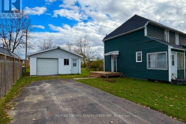 40 Dallyn Avenue, Kapuskasing, ON, photo 2