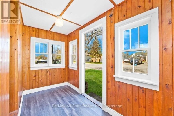 Family room - 40 Elliot Street, Kawartha Lakes, ON K0M1N0 Photo 3