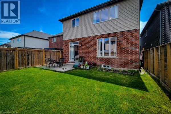 4pc Bathroom - 40 Fairgrounds Drive, Binbrook, ON L0R1C0 Photo 4