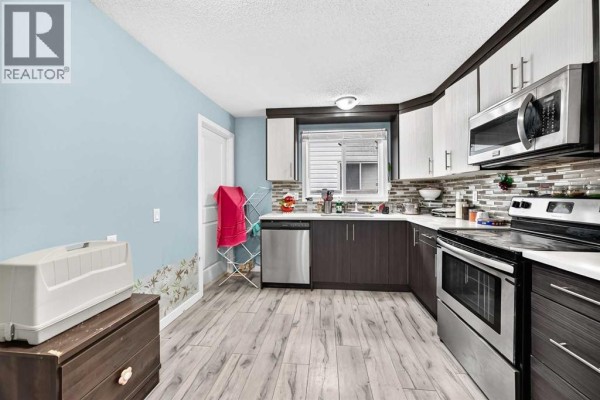 Primary Bedroom - 40 Faldale Close Ne, Calgary, AB T3J1V9 Photo 4