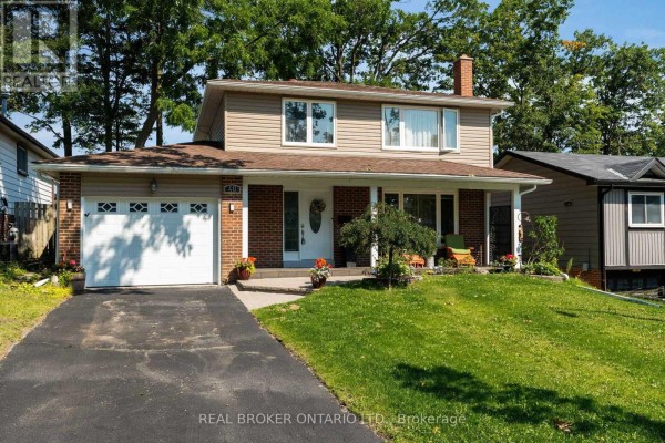 40 Farmingdale Crescent, Barrie, ON, photo 2