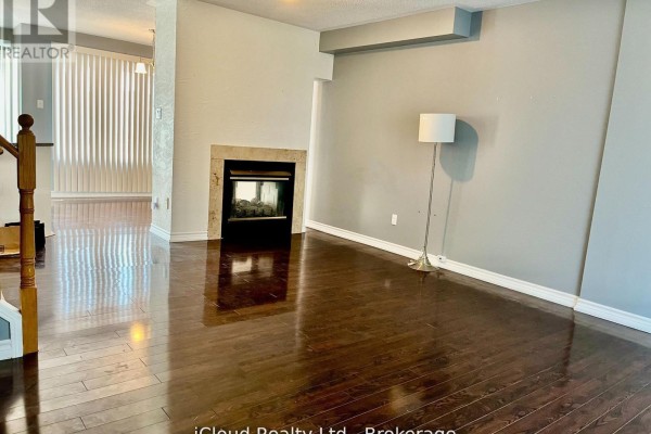 Bedroom 2 - 40 Glenashton Drive, Oakville, ON L6H6G2 Photo 5