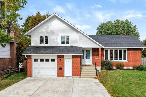 40 Golf Links Road, Kincardine