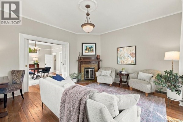 Sunroom - 40 Government St, Victoria, BC V8V2K3 Photo 3