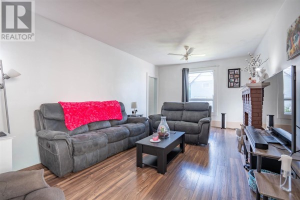 Dining room - 40 Grace St, Sault Ste Marie, ON P6A2S6 Photo 4