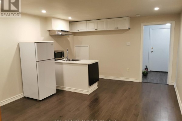 40 Green Bush Road, Toronto, ON, photo 2