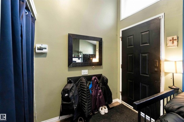Family room - 40 Greenwood Dr, Spruce Grove, AB T7X1X4 Photo 4