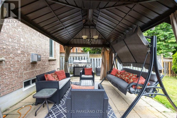 40 Lady Fern Drive, Markham, ON, photo 2