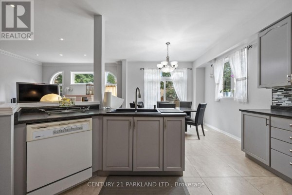 40 Lady Fern Drive, Markham, ON, photo 3