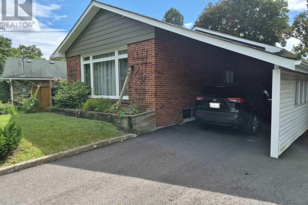 Primary Bedroom - 40 Meadowland Drive, Brampton, ON L6W2R4 Photo 4
