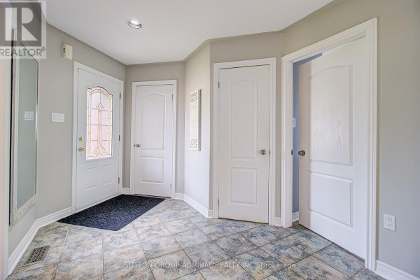 Dining room - 40 Metcalfe Drive, Bradford West Gwillimbury, ON L3Z3C7 Photo 4