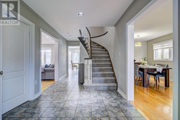 Family room - 40 Metcalfe Drive, Bradford West Gwillimbury, ON L3Z3C7 Photo 5