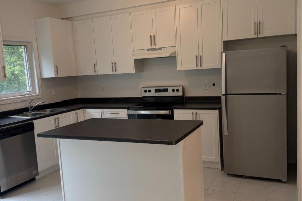 40 Milson Crescent, Essa, ON L3W0E1 Photo 4