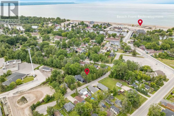 40 Nancy Street, Wasaga Beach, ON, photo 2
