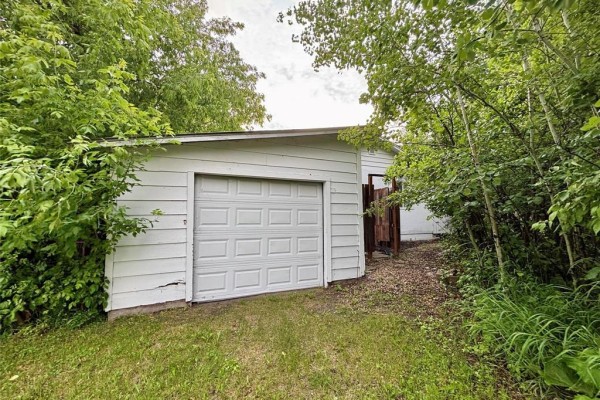 40 Oak Avenue, Grand Marais, MB, photo 3