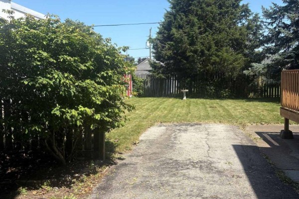 40 Oakwood Street, Port Colborne, ON L3K5E9 Photo 2