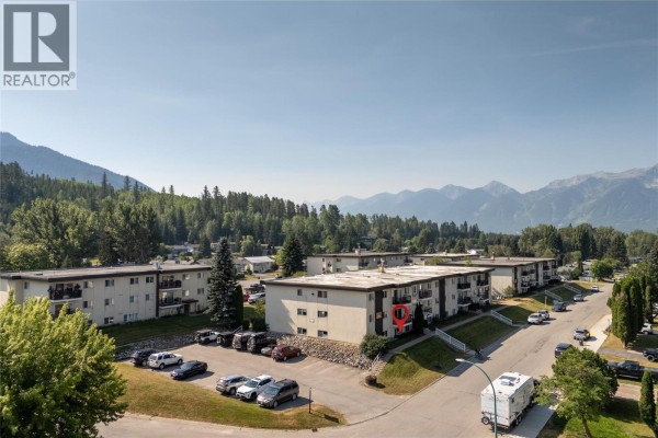 40 Ridgemont Avenue Unit# 101, Fernie, BC, photo 3