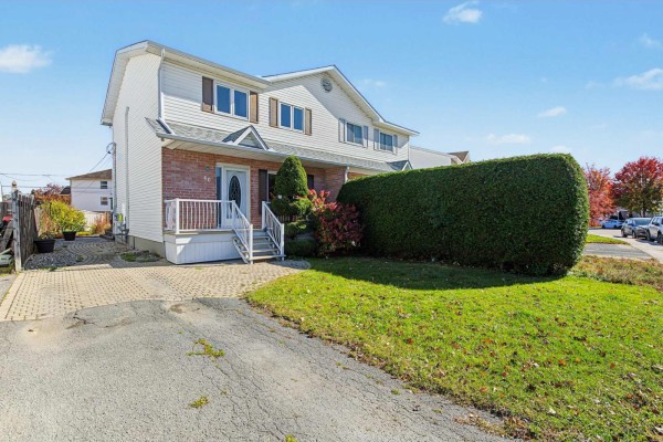 40 Rue De St-Émilion, Gatineau