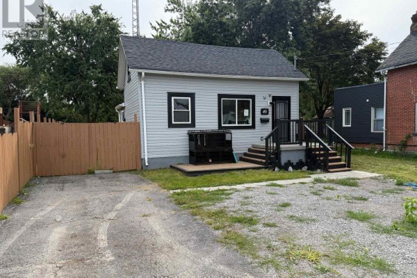 40 St Patrick Street, Kawartha Lakes