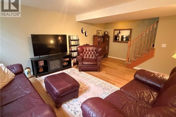 2pc Bathroom - 40 Stornoway Crescent, Huron East, ON N0K1W0 Photo 2