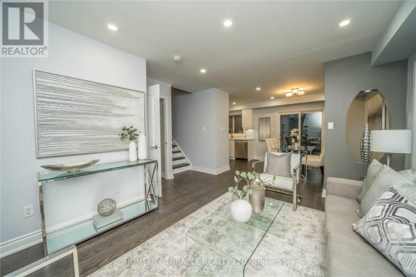 40 Trumpet Valley Boulevard, Brampton, ON, photo 2