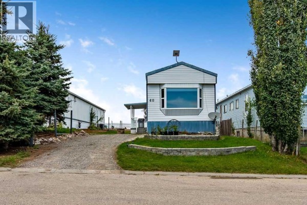 Kitchen - 40 Westmount Place, Cayley, AB T1V1M7 Photo 3