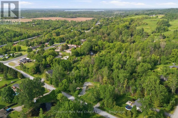 40 Whispering Woods Drive, Quinte West, ON, photo 3