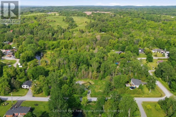 40 Whispering Woods Drive, Quinte West, ON K8V5P7 Photo 4