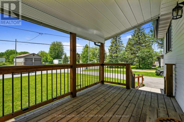 Bathroom - 40 Whites Road, Quinte West, ON K8V5P5 Photo 5