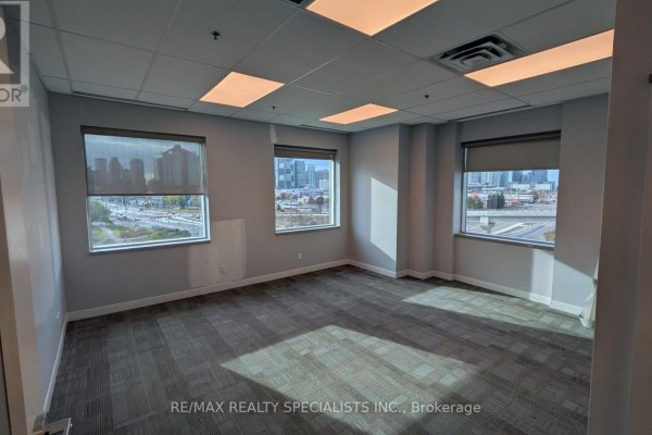 400 - 4310 Sherwoodtowne Boulevard, Mississauga, ON L4Z4C4 Photo 5