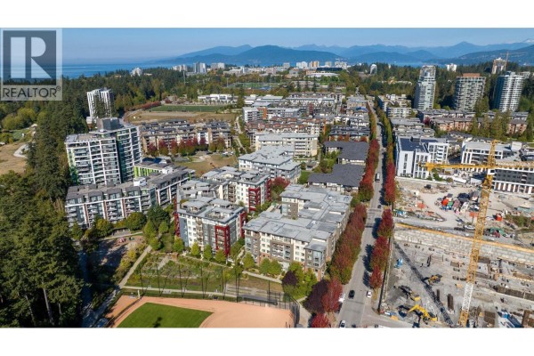 400 3581 Ross Drive, Vancouver, BC, photo 3