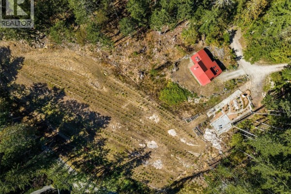 400 Baker Road, Salt Spring Island, BC V8K2N5 Photo 3