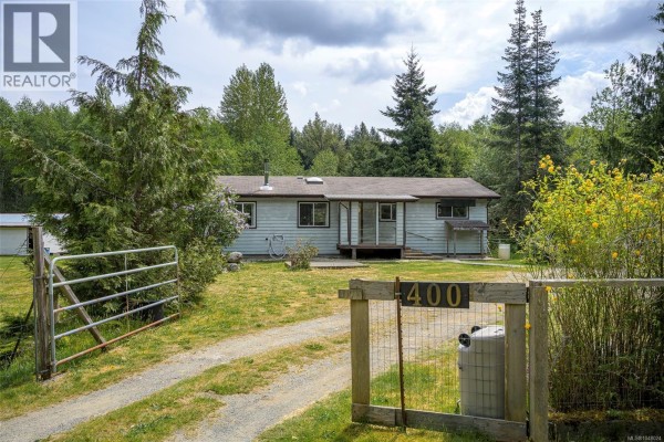Bedroom - 400 Dyer Rd, Sayward, BC V0P1R0 Photo 3