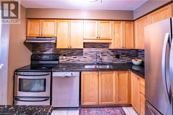 4pc Bathroom - 400 Wilson Avenue Unit# 7, Kitchener, ON N2C2S1 Photo 4