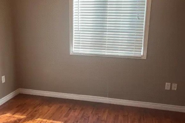 4pc Bathroom - 4000 Medland Drive, Burlington, ON L7M4W7 Photo 4