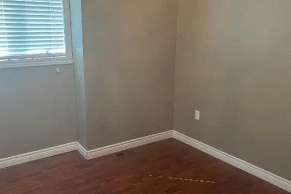 4pc Bathroom - 4000 Medland Drive, Burlington, ON L7M4W7 Photo 5