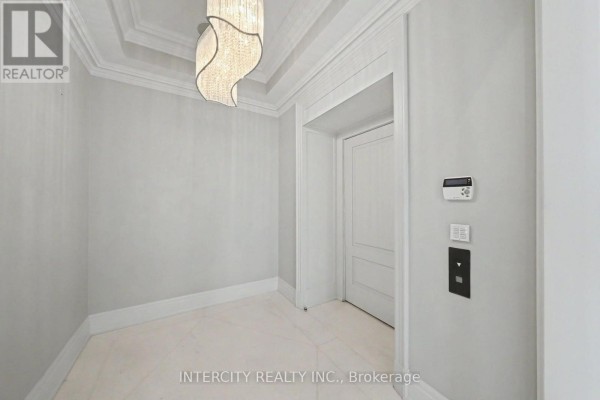 4001 - 50 Yorkville Avenue, Toronto, ON, photo 3
