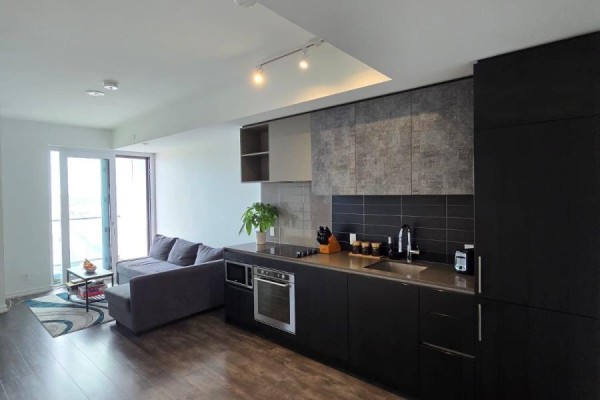 4002 - 1000 Portage Parkway S, Vaughan, ON L4K0L1 Photo 3