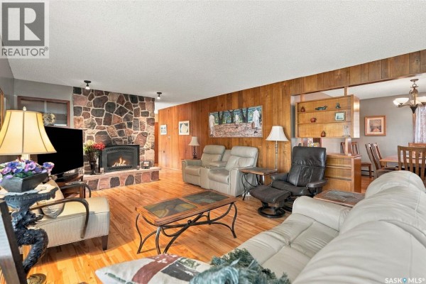 Primary Bedroom - 4002 Elphinstone Street, Regina, SK S4S3K9 Photo 5
