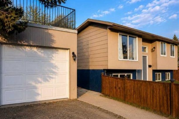 Primary Bedroom - 4004 14 Avenue Se, Calgary, AB T2A6P8 Photo 2